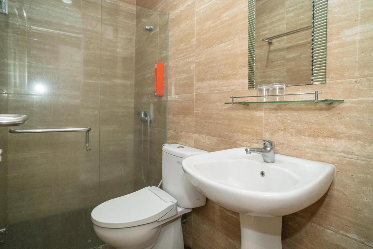 Reddoorz At Tirta Mansion Paramount Gading Cicayur Екстериор снимка